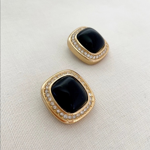 Vintage and extremely RARE Christian Dior Black Enamel Clip-On Earrings - Picture 3 of 4
